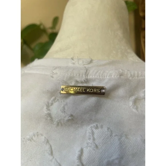 Michael Kors White Floral Sleeveless  Tank Top Ruffle Hem Cotton Knit - Picture 4 of 6